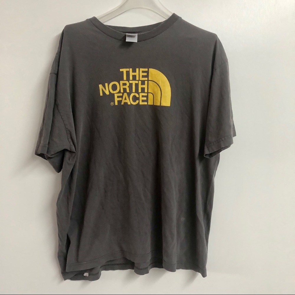 The North Face Tee sz large✨